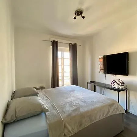 Apartment Carre D'or - Studio Gubernatis